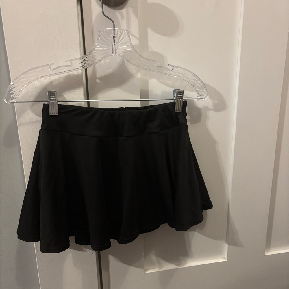 Altar’d State REVIVAL :) Pleated Tennis Skort
black
Like new — worn once
